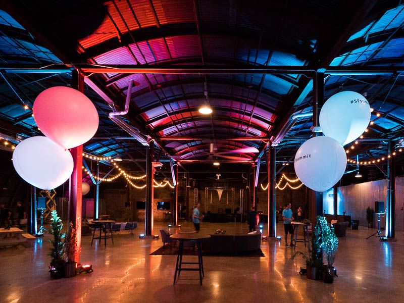 indoor-uplighting-balloons-for-fair-market