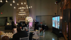 livestream-wedding-with-projector-and-screen